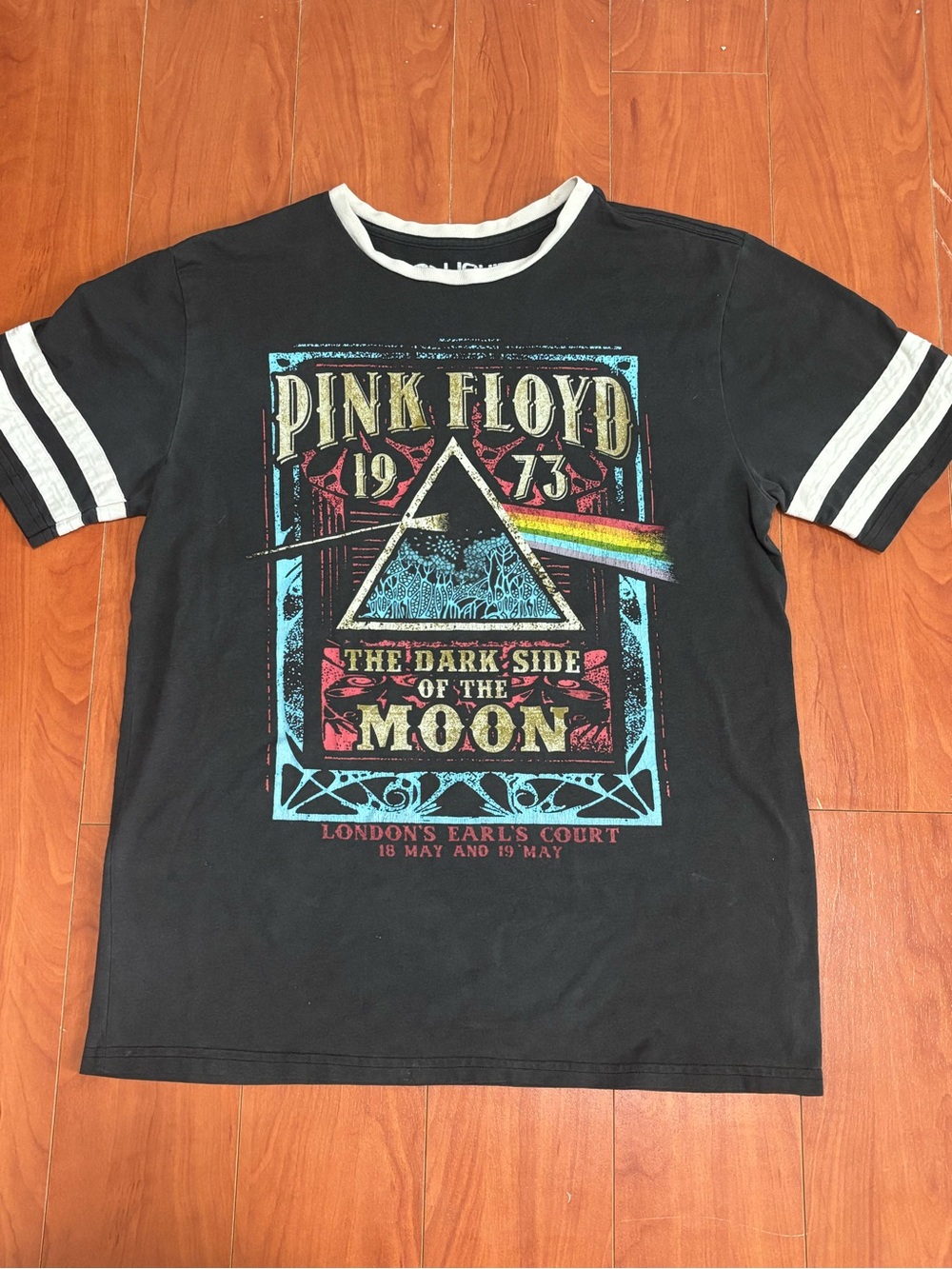 Liquid Blue Pink Floyd Ringer Tee - Size Large